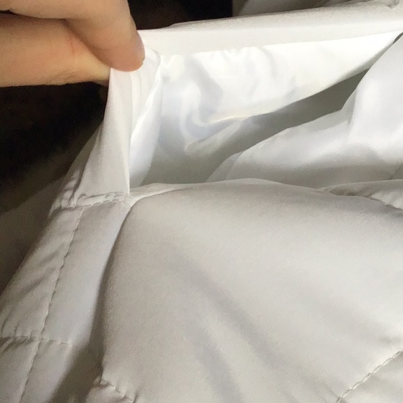 🥶White puffer coat🥶 - Picture 6 of 6